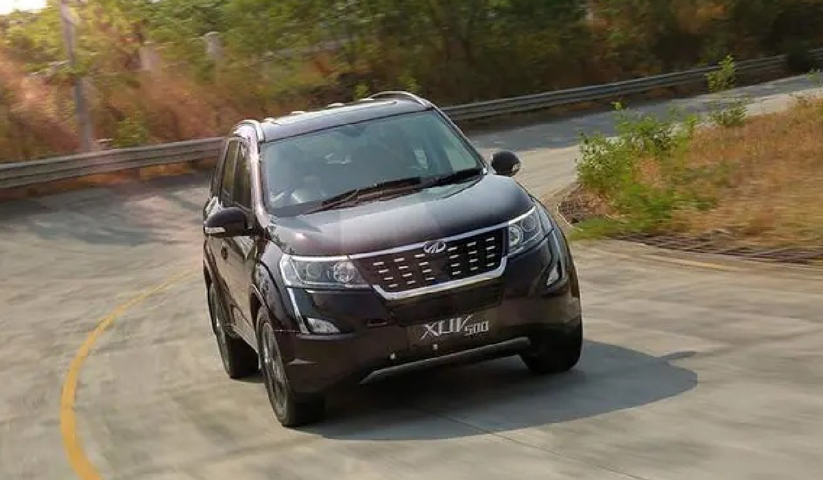 XUV500 01.jpg